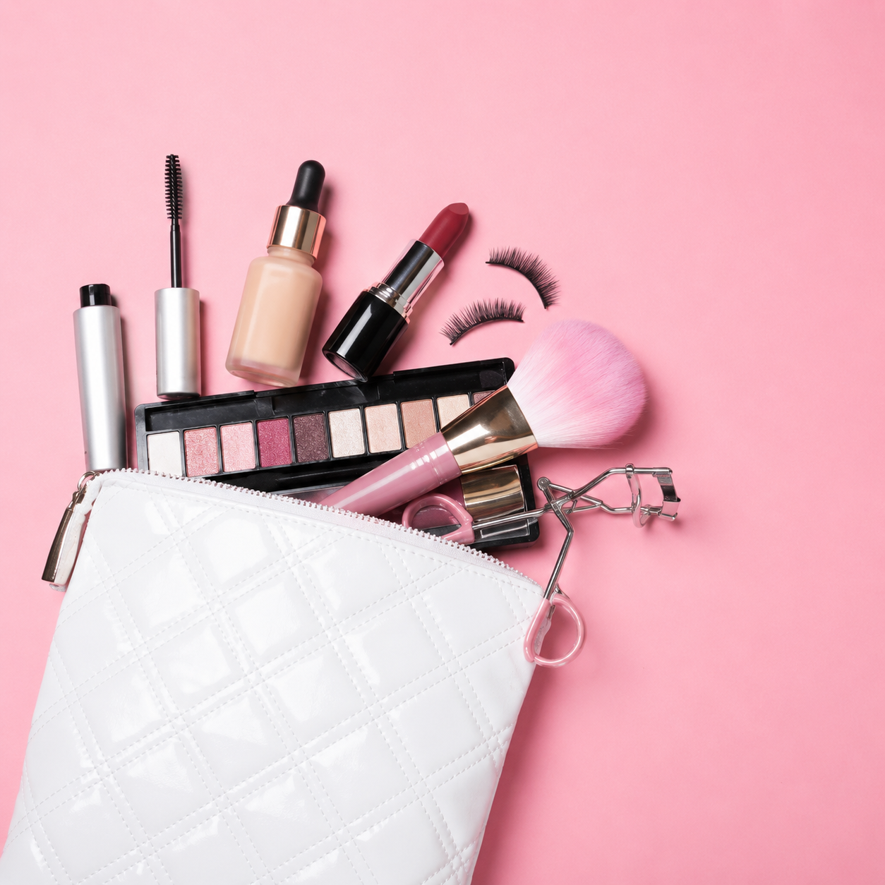 LE PROBLÈME, CE N’EST PAS TOUJOURS LE MAQUILLAGE.